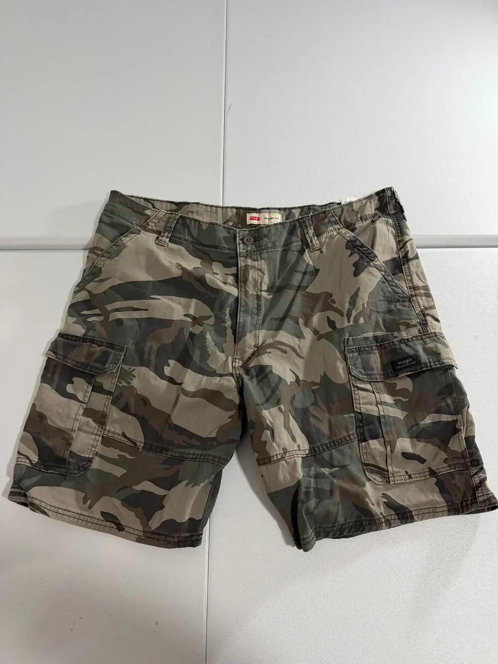 Wrangler Relaxed Fit Cargo Shorts Mens 40 Camo Camouflage Cotton Casual
